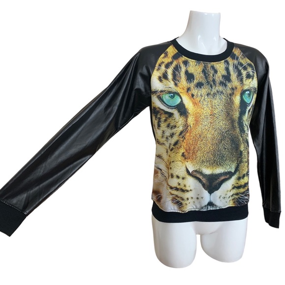 Soho Babe Leopard Face Crew Neck Sweatshirt with Faux Leather Sleeves Large - Picture 5 of 10